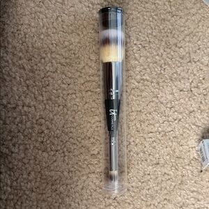 IT Cosmetics Dual-Ended Brush - Black and White